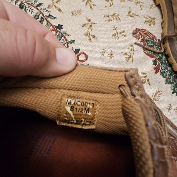 Twisted X Driving Moc - Picture 2 of 2